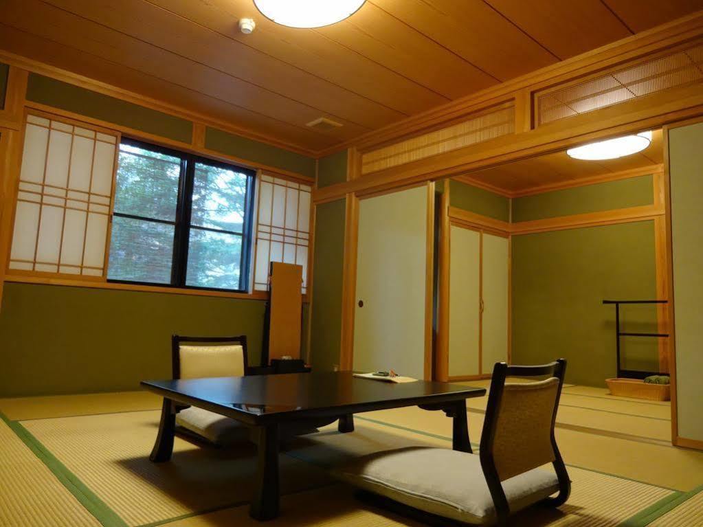 Hotel Jinpyokaku Yamanouchi  Exterior foto